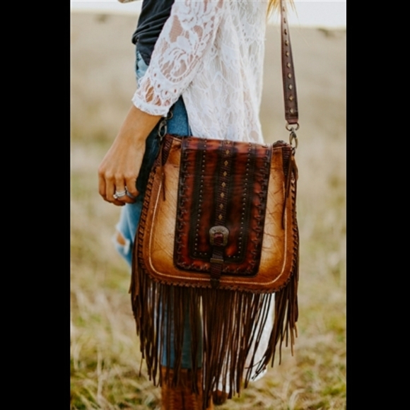 Corral Handbags - CORRAL WESTERN STUDDED FRINGE BAG / PURSE